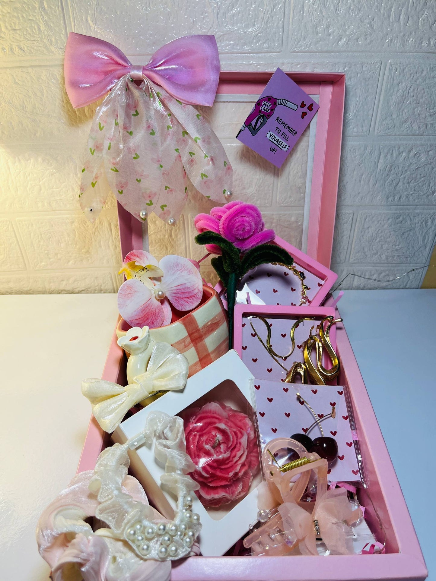 HEER LUXE HAMPER